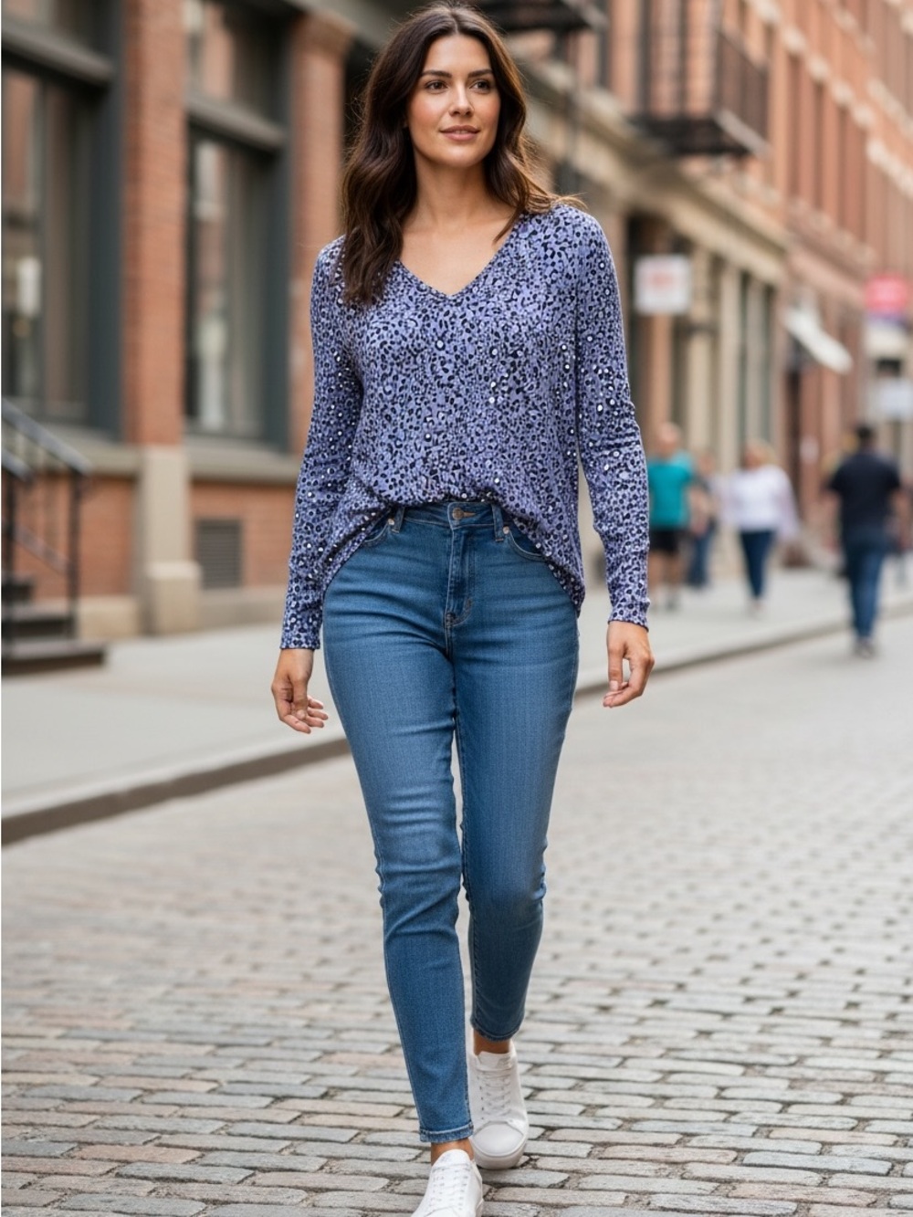 Blue Sol V-Neck Leopard Print Blouse in Periwinkle Blue Size M